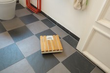 Pèse-personne vintage Terraillon, modifié avec bois