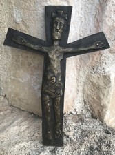 Christ en bronze  dans le