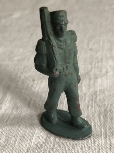 Figurine quiralu - figurine,