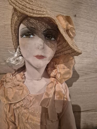 Ancienne grande poupee - ,