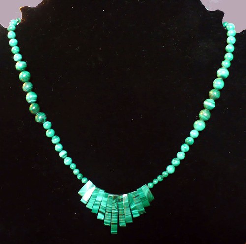 Collier pierre semi - en,