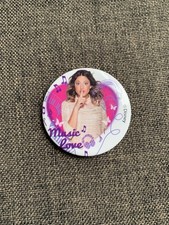 Badge Disney Violetta music