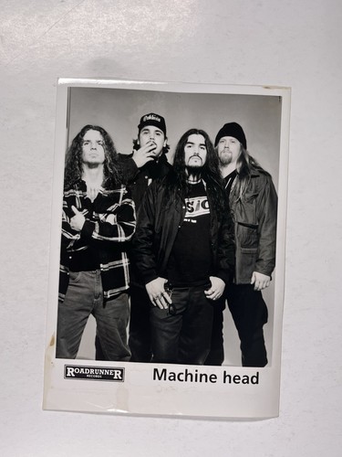 Machine head roadrunner photo - machine,