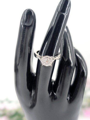 Bague blanc centrée une - bague,