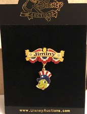 New! Rare Disney Pendant