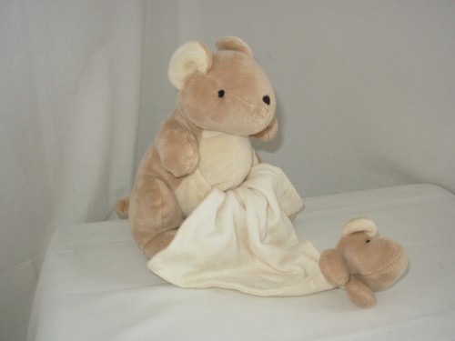 Peluche doudou kangourou - peluche,