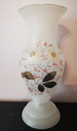 Vase opaline blanche à - en,
