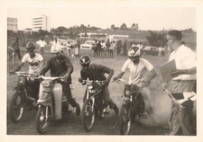 ANCIENNE PHOTO CIRCA 1960 MOTO