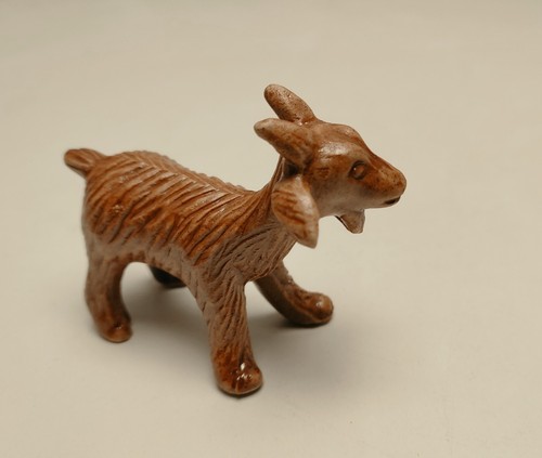 Magnifique bouquetin miniature - magnifique,
