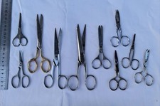 Lot de 10 ciseaux anciens en