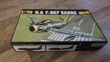 Maquette avion heller 1/72 NA
