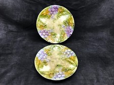 Lot de deux assiettes à