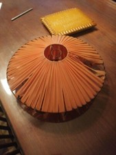 Abat Jour 1950 Plafond    Lamelles  Plastiques    Rougeatres   Tressage Au Dos 