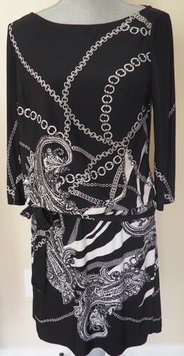 White house black market chain - black,