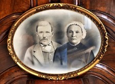 Cadre en bois doré et