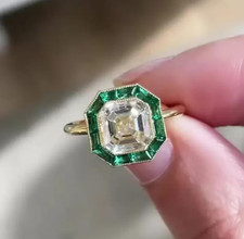 Bague de fiançailles Art