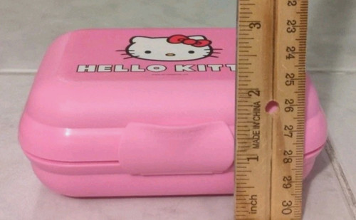 Tupperware hello kitty oyster - hello,