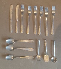 Jouet Ancien - Lot de 14 Couverts pour Dinette en Métal Blanc