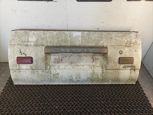Malle hayon arriere toyota - arriere, 4