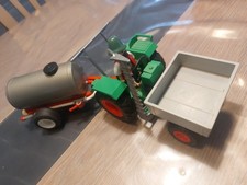 sympa Fermier avec faucheuse