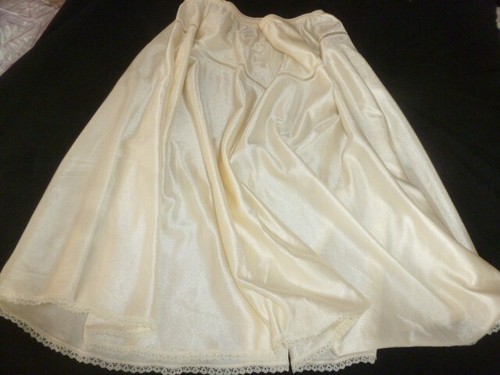 Joli jupon vintage jolie - joli,