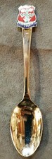 ancienne cuillère de souvenir de Colchester Angleterre chromé blason émaillé 