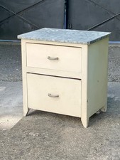 Ancien petit buffet, desserte