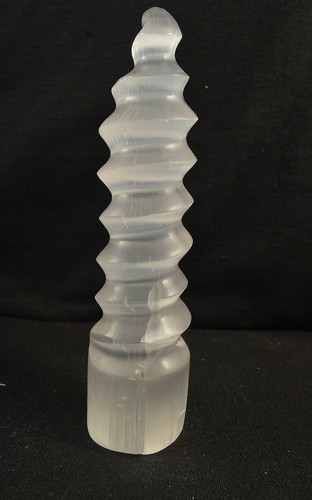 Tour selenite taillé - tour, en