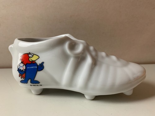 Cendrier porcelaine yves - cendrier,