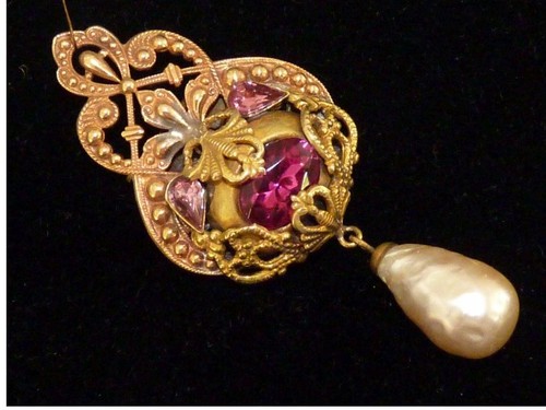 Broche col ancienne - ,