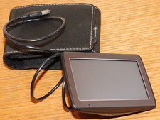 pour un connaisseur GPS TOMTOM N14644 tom + SUPPORT USB + HOUSSE de PROTECTION