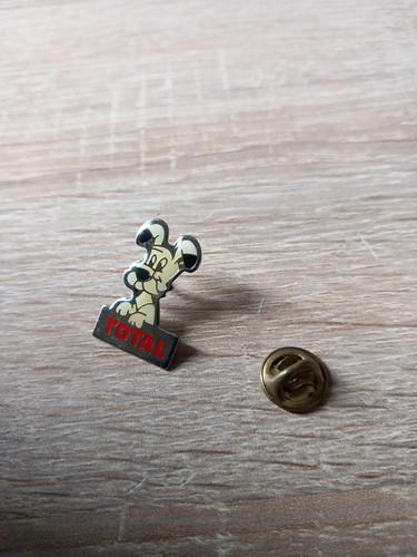 Pin idefix total - pin's,