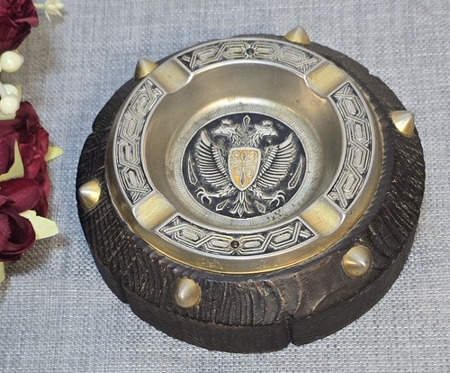 Cendrier avec blason - aigle, a