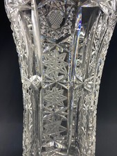 Grand vase en cristal taillé