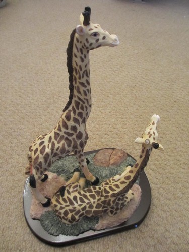 Giraffe figurine ceramic - 2,