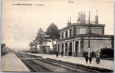 61 LE MERLERAULT - la gare.