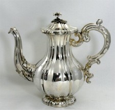 Très belle verseuse Napoléon III, argent massif Minerve, François Diosne.