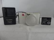 Leica D-Lux 2 Digital Camera