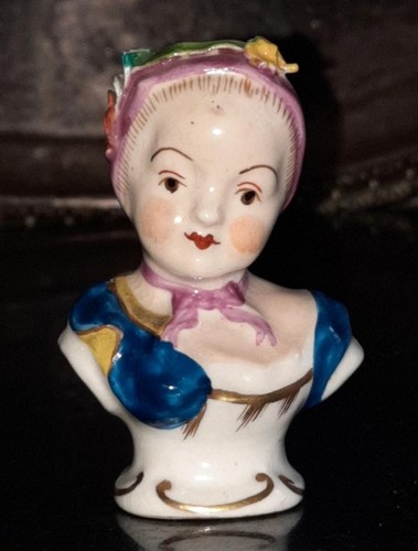 Buste bébé porcelaine - en,