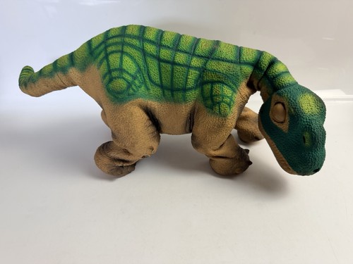 Pleo ugobe life - ugobe,