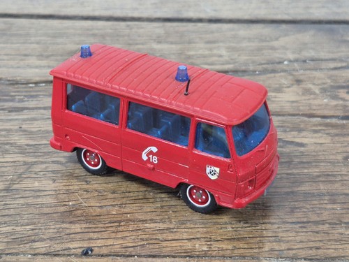 Voiture miniature peugeot - miniature, j9