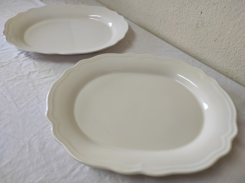 Anciens plats ovales blanc - plats,