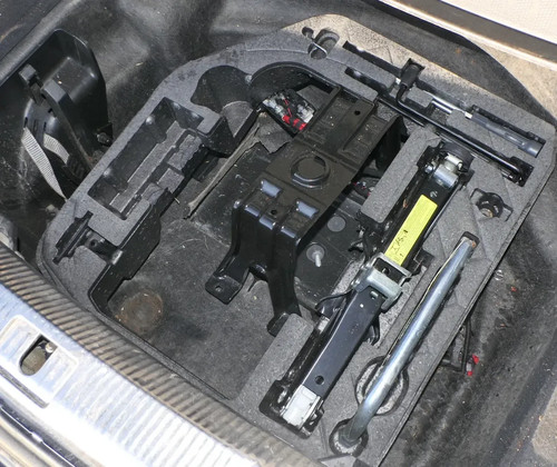 Outil bord audi 8k - de,