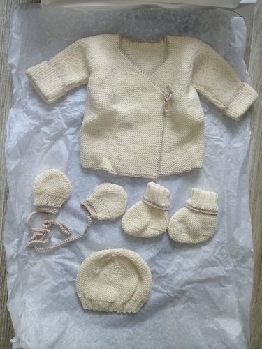 Ensemble brassière bonnet