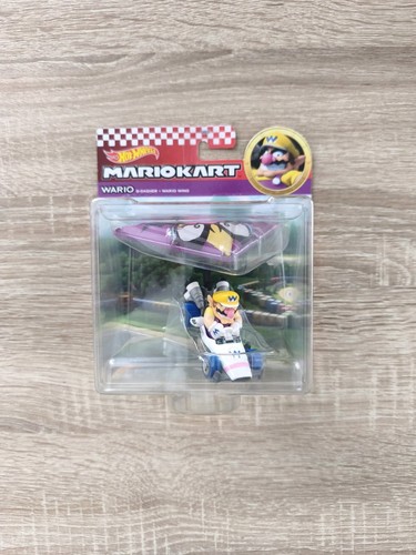Figurine hot wheels mario kart - figurine,