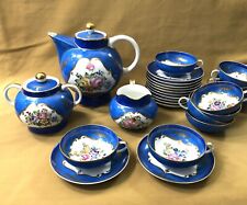 service à thé bleu de Sèvres en porcelaine signé Paris? Théière 12 tasse Sucrier