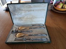 Services à découper et à salade manche en argent (poinçon Minerve)