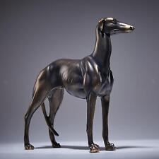 Statue de chien lévrier