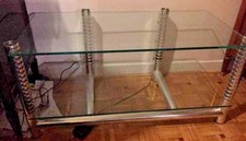  MEUBLE TV EN VERRE ET TUBULAIRE CHROMÉ DESIGN AVEC LUMIERES 