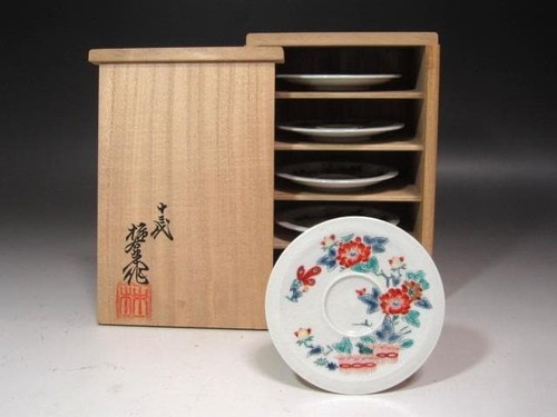 Ensemble cinq assiettes - ensemble,